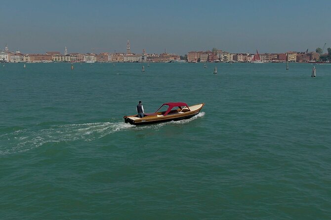5-Hour Guided Tour of the Magic Islands by Vintage Boat in Venice - Meeting the boat at Fondamente Nove
