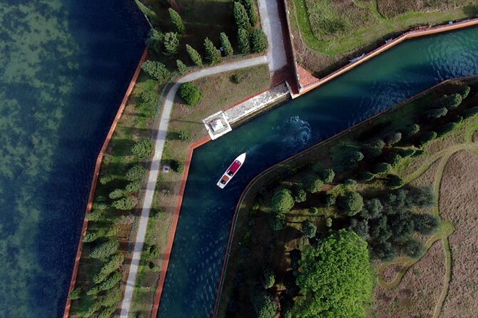 5-Hour Guided Tour of the Magic Islands by Vintage Boat in Venice - Who will enjoy this boat tour most?