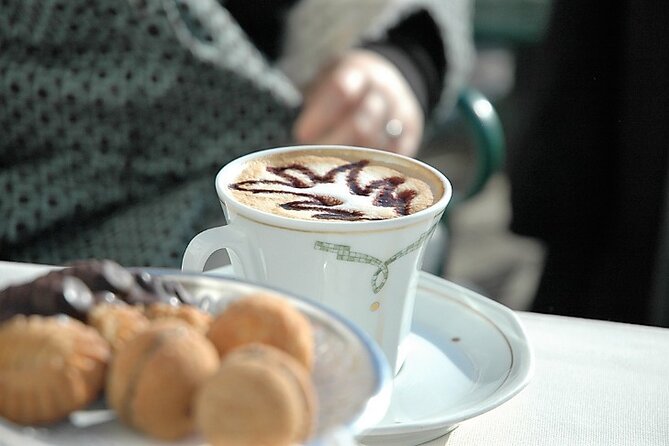 A Sweet Stroll Through Venice: Pastries, Chocolate, and Gelato - Crossing the Grand Canal by gondola traghetto
