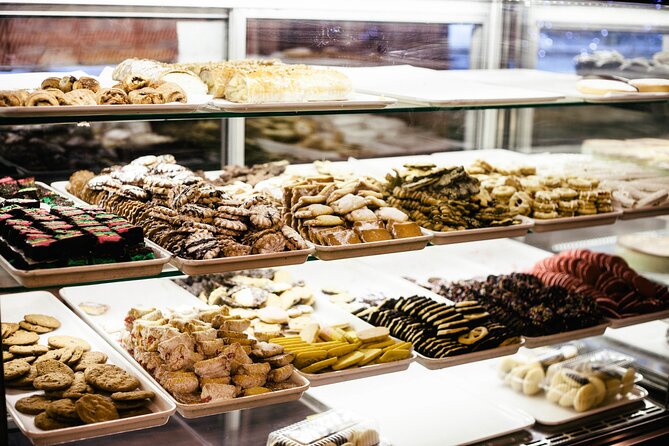 A Sweet Stroll Through Venice: Pastries, Chocolate, and Gelato - Coffee and pastry at a Venetian institution