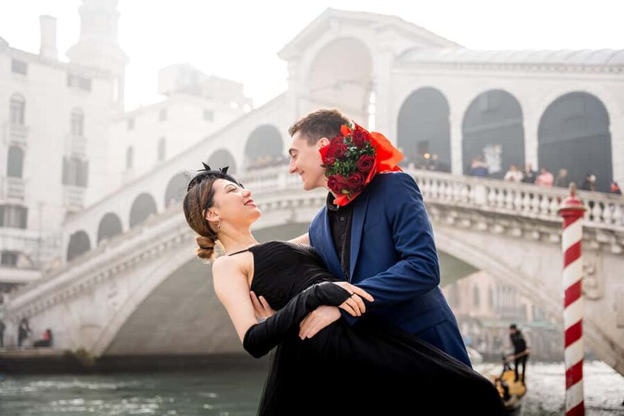 A Unique Photoshoot in Venice - Should you book this Venice photoshoot?