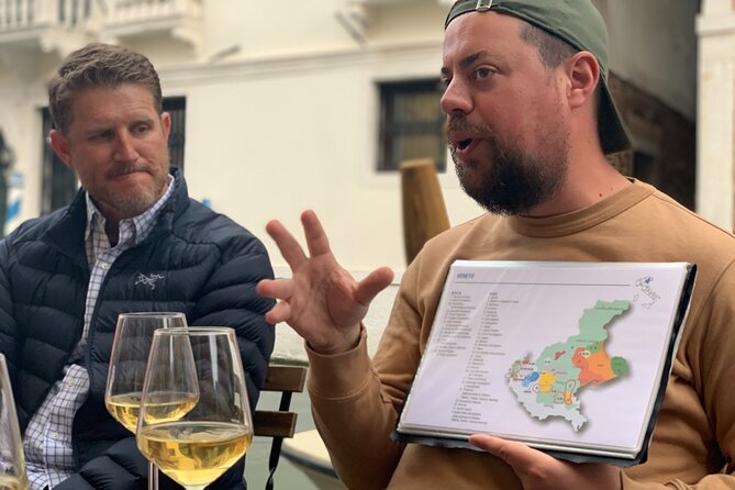 A Venetian Evening: Wine Tasting and Cicchetti with a Local Guide - Should you book the Venetian wine and cicchetti walk?