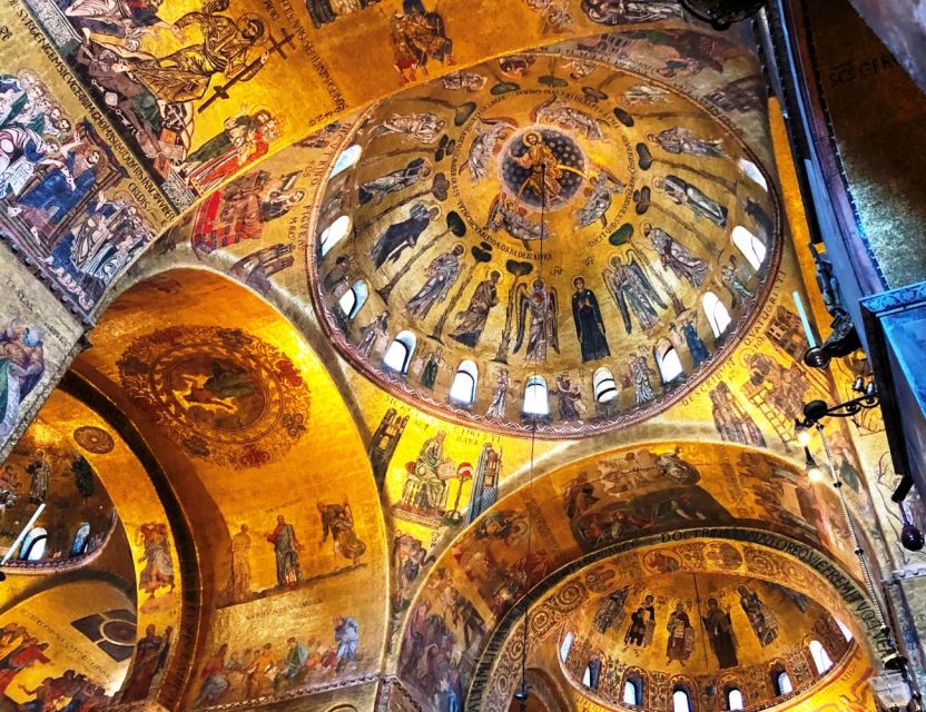 All-Inclusive Tour: Doge Palace, St Mark's Basilica & Square - St. Mark’s Basilica and its golden interior