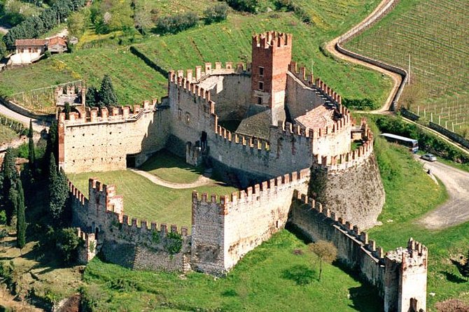 Amarone & Soave Wine Tour with Sommelier – Visit Verona - Timing, group size, and the main tradeoff