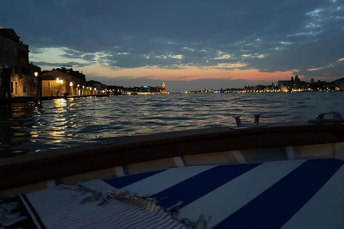 Aperitif at sunset in the Venice lagoon on a private boat. - Starting at Fondamente Nove