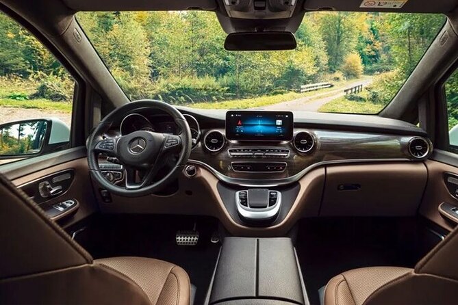 Arrival by Private Luxury Van Venice Airport VCE to Piazzale Roma - What the Mercedes-Benz V Class means for your arrival