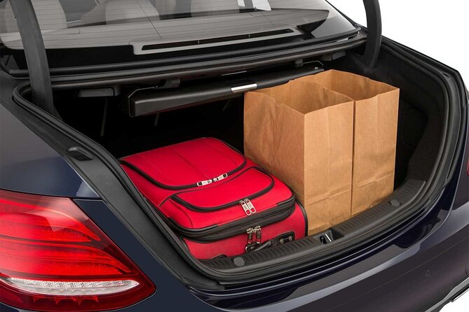Arrival Transfer from Venice Airport to Piazzale Roma by Sedan - Inside the Mercedes-Benz E Class