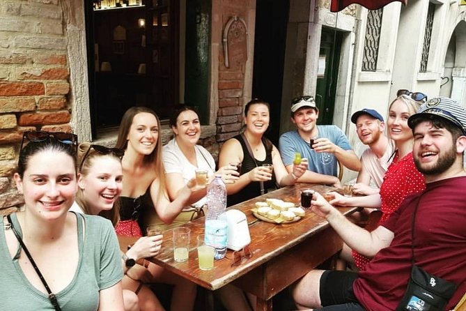 Bacaro Tour Unblended: A Pure Venice Foodie Experience - Starting at Campo San Bortolomio