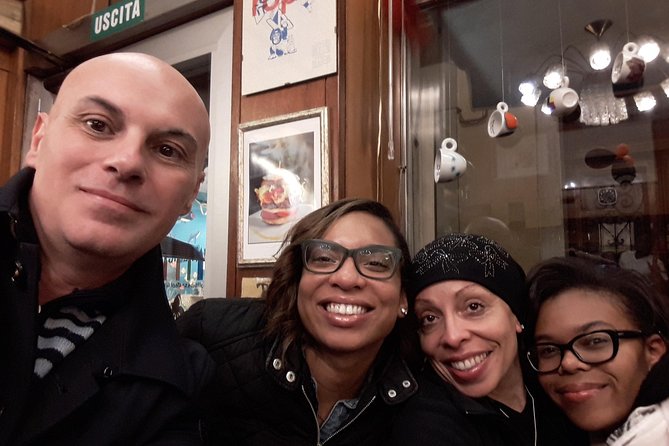 Bacaro Tour : Walk, eat and drink in Venice - Roberto’s role as the guide