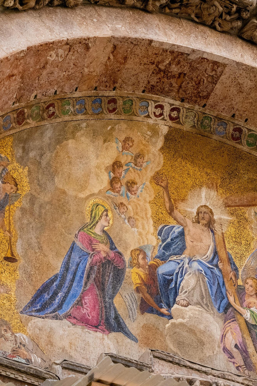 Basilica and Doge's Palace tour with Lunch & Murano - Inside St. Mark’s Basilica