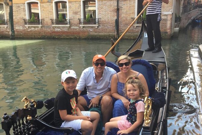 Best of Venice Private Tour: St. Mark's Doge Palace Gondola Ride - Doge’s Palace and the machinery of Venetian power