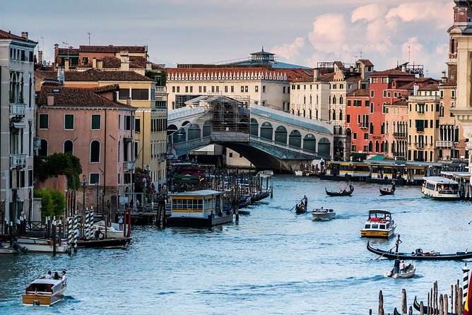 Best Venice Personalized Private Walking Tour with Official Guide - Leaving the main sights for local lanes