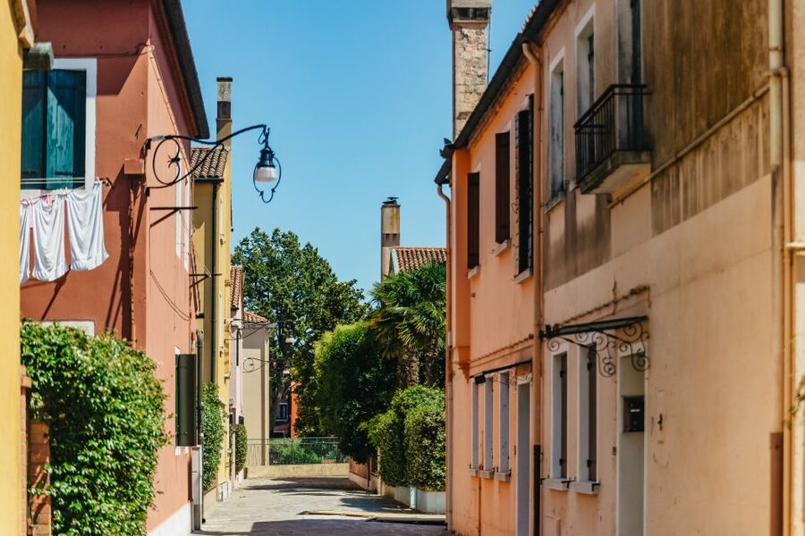 Boat Trip: Glimpse of Murano, Torcello & Burano Islands - Should you book this island cruise?