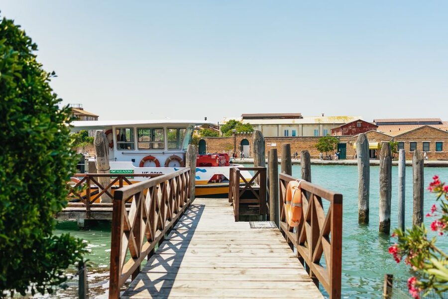 Boat Trip: Glimpse of Murano, Torcello & Burano Islands - What the boat ride adds to the experience