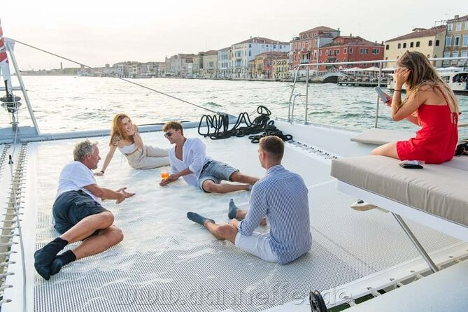 Catamaran Spritz Tour - Cruising the Canale della Giudecca