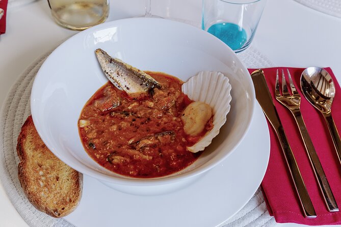 Cesarine: Home Cooking Class and Meal with a Local in Venice - Wine, espresso, and the meal you helped make