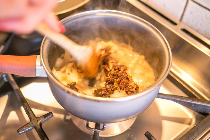 Cesarine: Home Cooking Class and Meal with a Local in Venice - Price, group size, and practical value