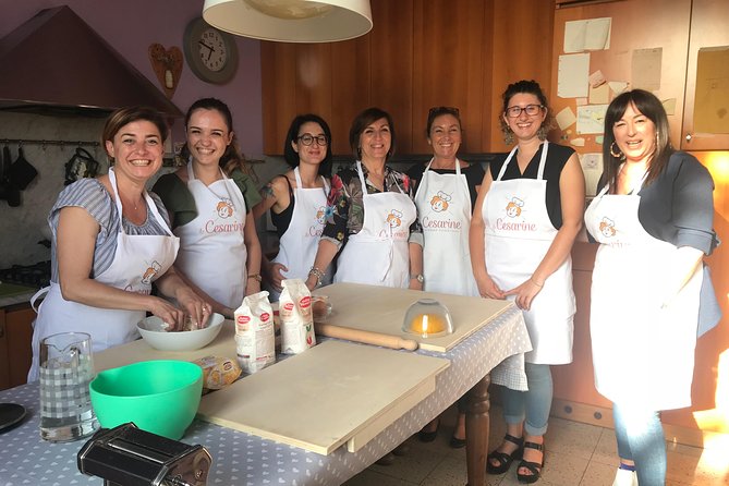 Cesarine: Private Pasta and Tiramisu Class in a Local Venice Home - Cooking Venetian food behind a local door