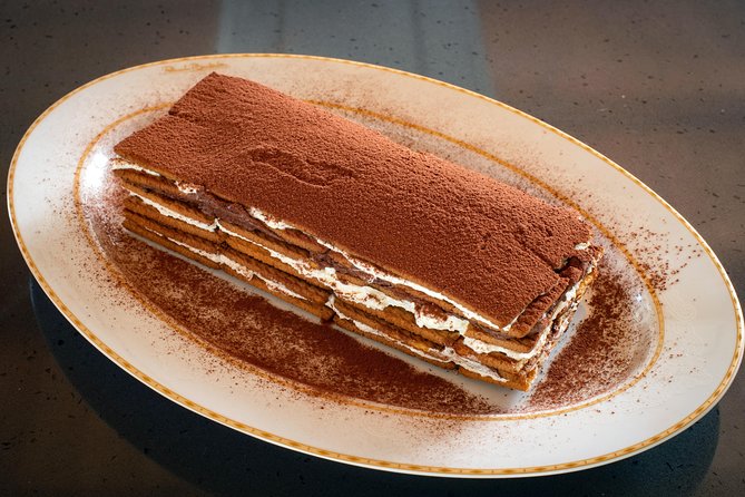 Cesarine: Private Pasta and Tiramisu Class in a Local Venice Home - The private format and what to confirm