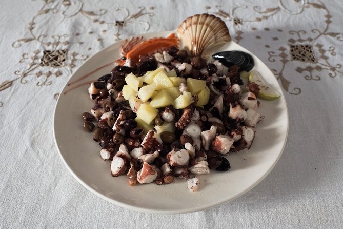Cesarine: Venice Show Cooking & Dining Experience at Local's Home - Who should book this Venetian meal?