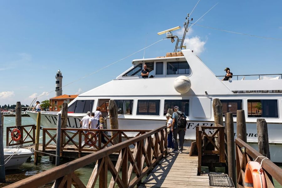 Chioggia-Venice: Day&Night Boat Transfer Round-Trip or 1-Way - Reaching Venice at Riva degli Schiavoni
