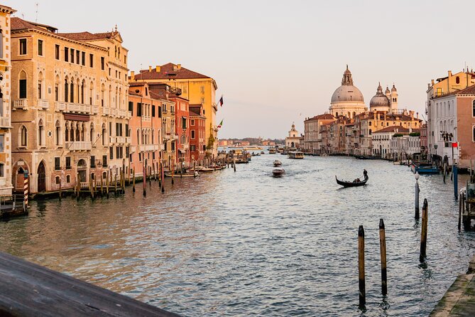 Cinematic Photoshoot in Venice: Capture Venice Hidden Gems - How the 1 to 2 hours are used