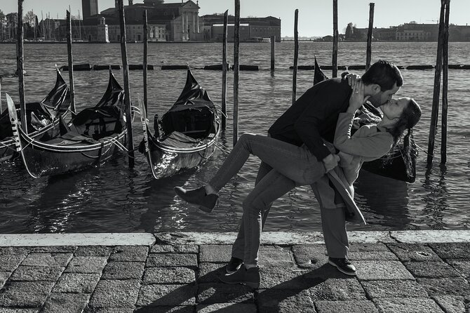 Cinematic Photoshoot in Venice: Capture Venice Hidden Gems - What Filippo’s photography style means for you