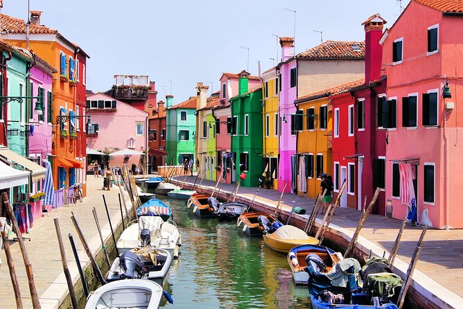 Discover Murano, Burano and Torcello by boat (Private Tour) - Crossing the lagoon by classic sailboat
