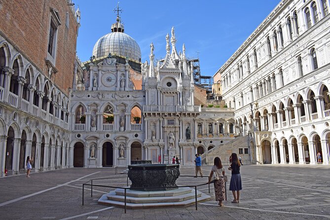 Doge Palace and Saint Mark's Basilica Guided Tour Fast Entry - The Bridge of Sighs and the prison passage