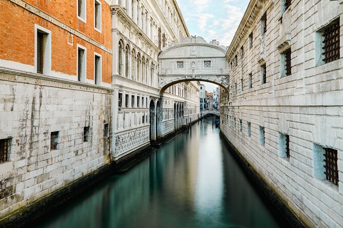 Doge's Palace and St Mark's Basilica Fast-Track Tour in Venice - Piazza San Marco: A Quick Start in Venice’s Great Square
