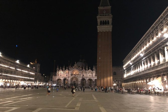 Doge's Palace & Saint Mark's After Hours Small Group Max 6 People - The timing requires patience