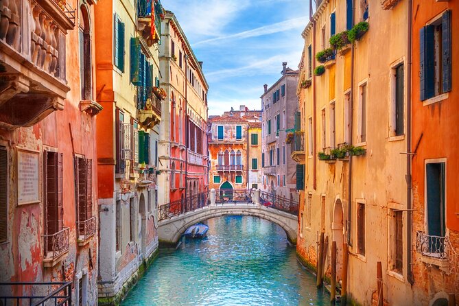 Doge’s Palace Tour, Prisons, Bridge of Sighs & Gondola Ride - Inside Palazzo Ducale, the former seat of power