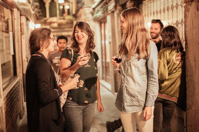 Drinks & Bites in Venice Private Tour - The route changes with your host