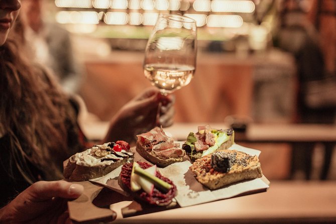 Drinks & Bites in Venice Private Tour - San Lio adds a quieter church stop