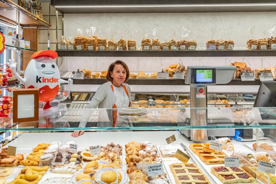 Eating Venice: Offbeat Food & Drinks Tour - A seated Venetian dish with Veneto white wine