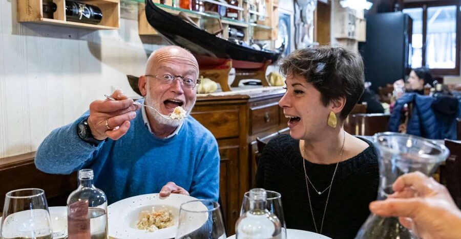 Eating Venice: Offbeat Food & Drinks Tour - Starting with coffee and a Venetian tramezzino