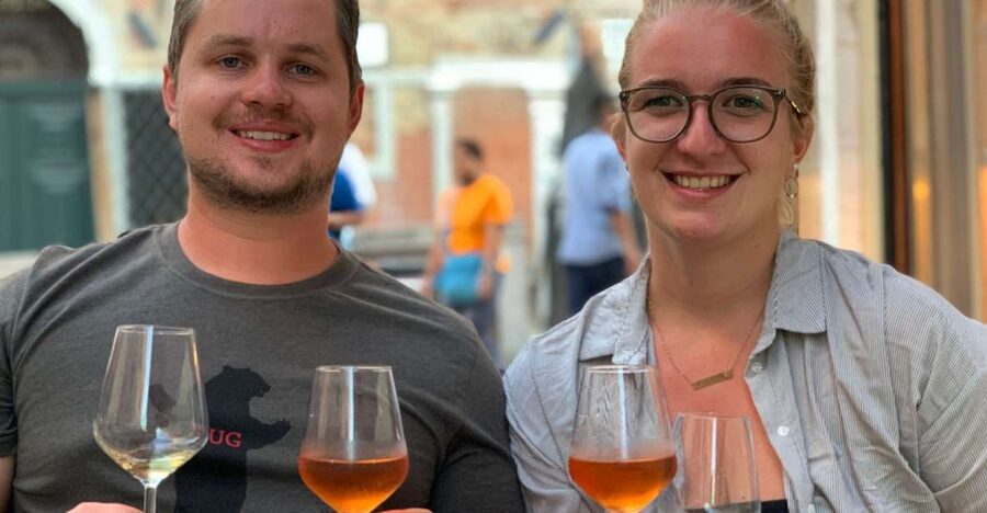 Evening in Venice with a local: food and wine tasting tour - Why this Venice food walk feels different