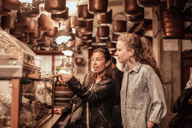 Exclusive Private Venice Food Tour with 6 or 10 Tastings - The guide makes or breaks the experience