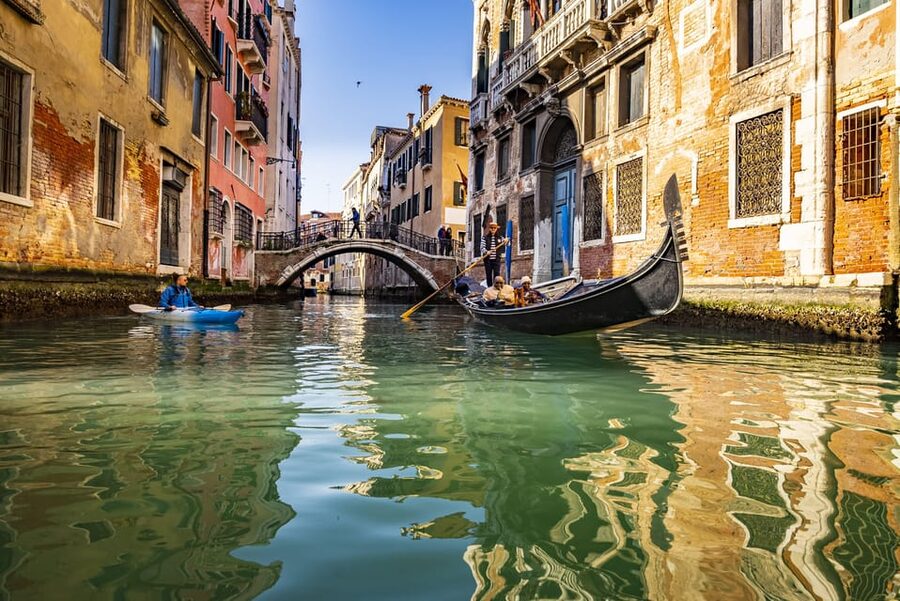 Family Kayaking Tour: Discovering Venice - Meeting Nicoló and Aleksandra at the Rowing Club