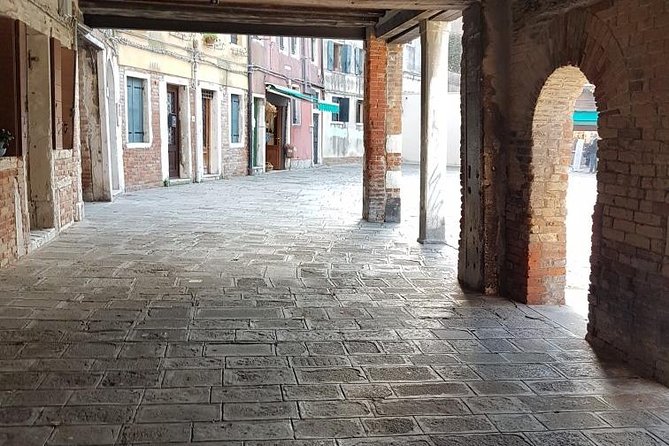 Friendinvenice Cannaregio &Jewish Heritage- private tour - The Jewish Ghetto and the rules behind the name