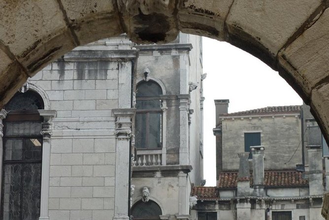 Friendinvenice Early Morning Venice Private Tour - Narrow lanes, local squares, and the city behind the postcard
