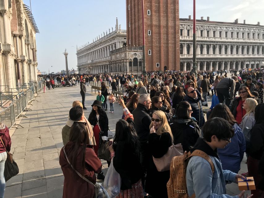 From Lake Garda: Full-Day Guided Group Tour of Venice - Why this is a sensible first look at Venice
