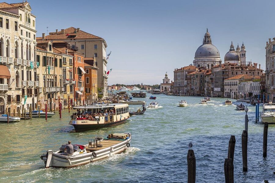 From Lake Garda: Venice City and Lagoon Guided Tour - Simple ways to make the day better