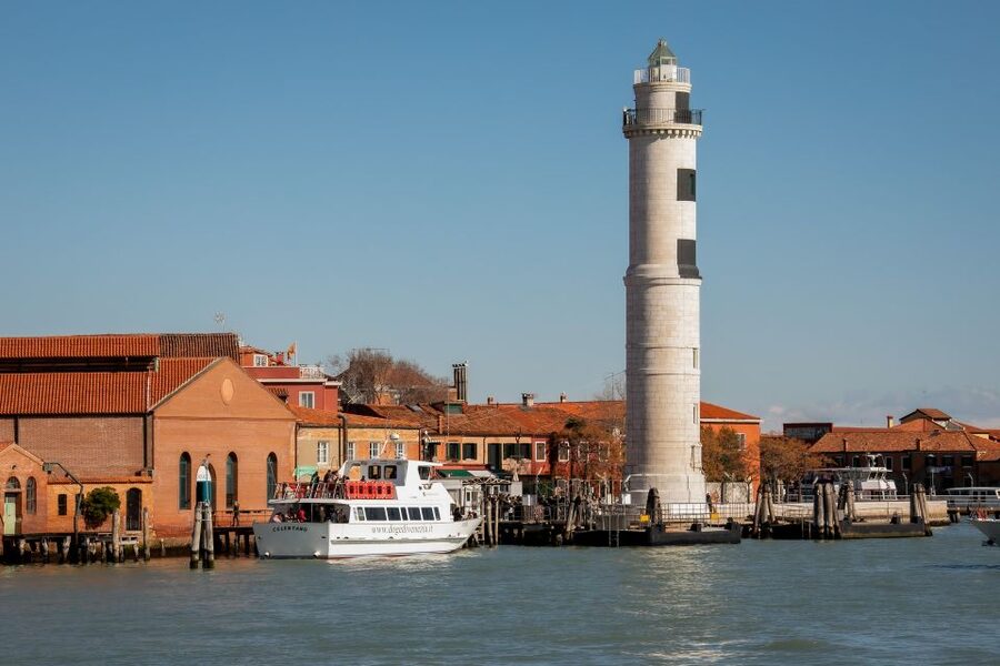 From Punta Sabbioni: Venice, Murano & Burano Guided Tour - The boat schedule shapes the day