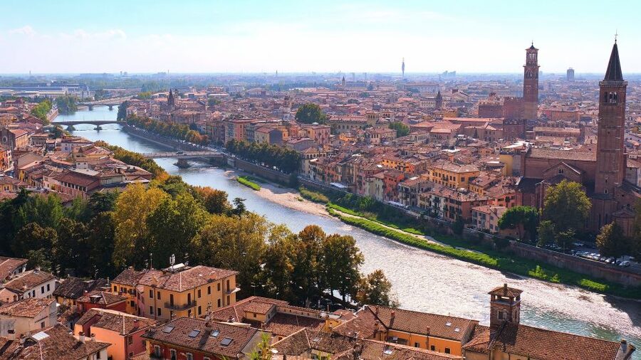 From Venice: Day Trip to Verona by Train with Guided Tour - The Verona Arena and Piazza Bra