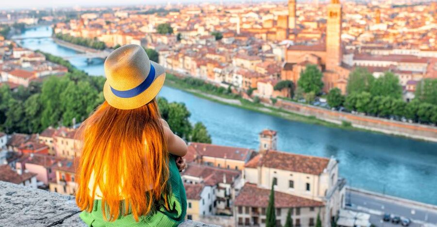 From Venice: Day Trip to Verona by Train with Guided Tour - Meeting your guide at Venice Santa Lucia Station