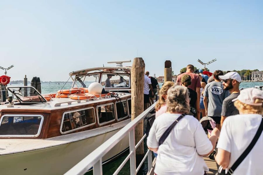 From Venice: Murano & Burano Guided Tour by Private Boat - My verdict: a useful way to see two very different islands