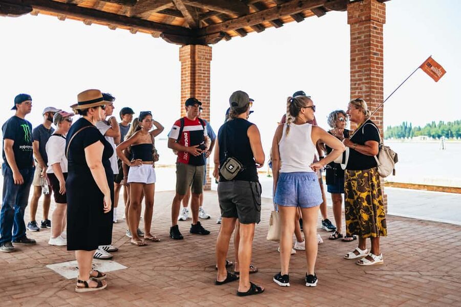 From Venice: Murano & Burano Guided Tour by Private Boat - Murano: seeing glass become a finished object