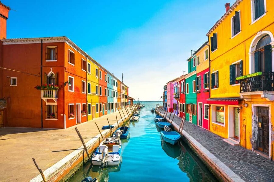 From Venice: Murano & Burano Guided Tour by Private Boat - Leaving Venice by boat