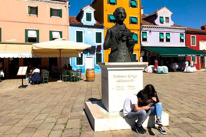 Full-day excursion to Murano, Burano and Torcello from Venice Train Station - What this island day is really offering